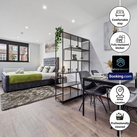 Stylish Studio Apt By Stay Smart Short Lets & Serviced Accommodation Woodstock With Free Wifi Londra Esterno foto