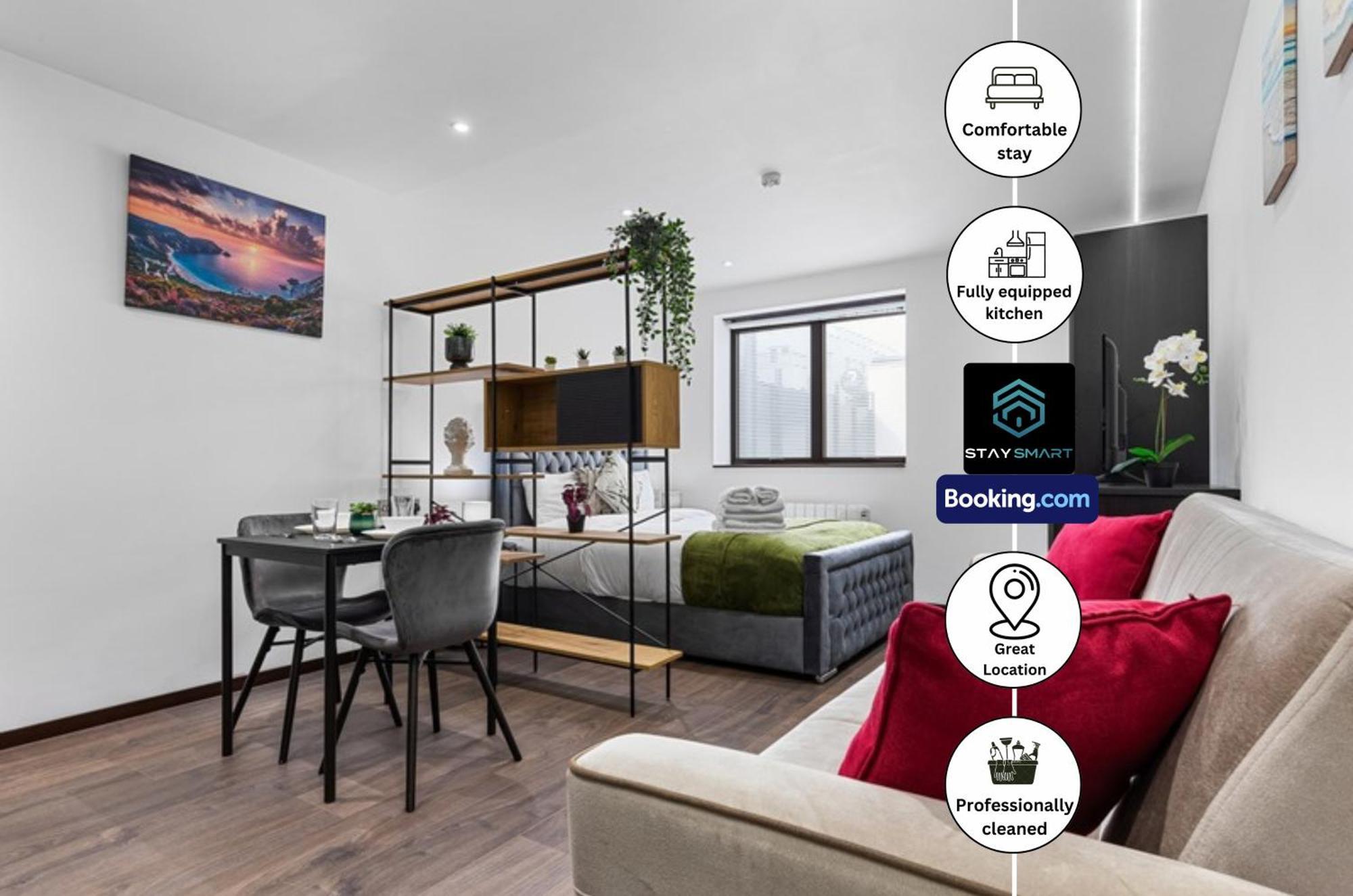 Stylish Studio Apt By Stay Smart Short Lets & Serviced Accommodation Woodstock With Free Wifi Londra Esterno foto