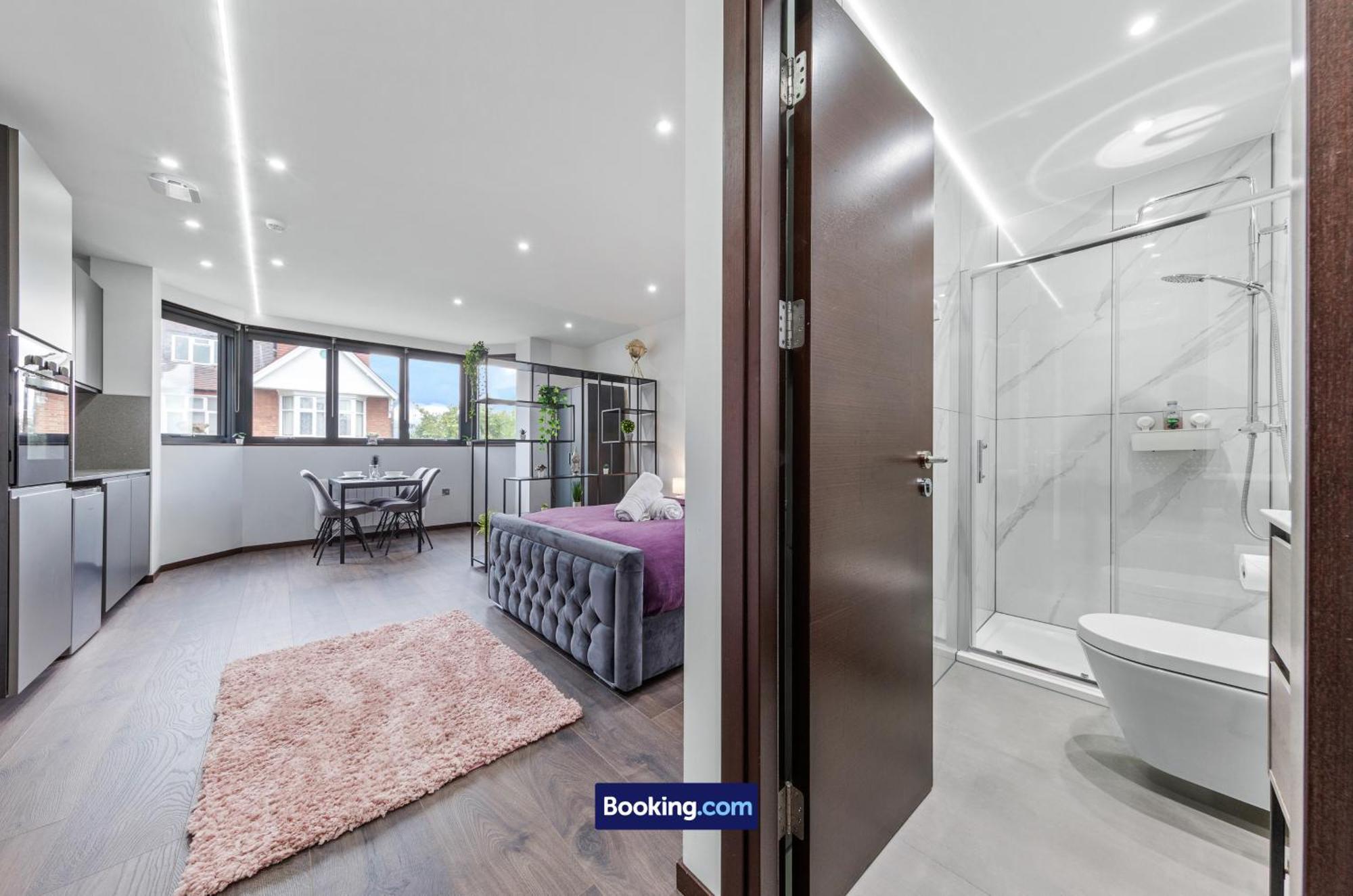 Stylish Studio Apt By Stay Smart Short Lets & Serviced Accommodation Woodstock With Free Wifi Londra Esterno foto
