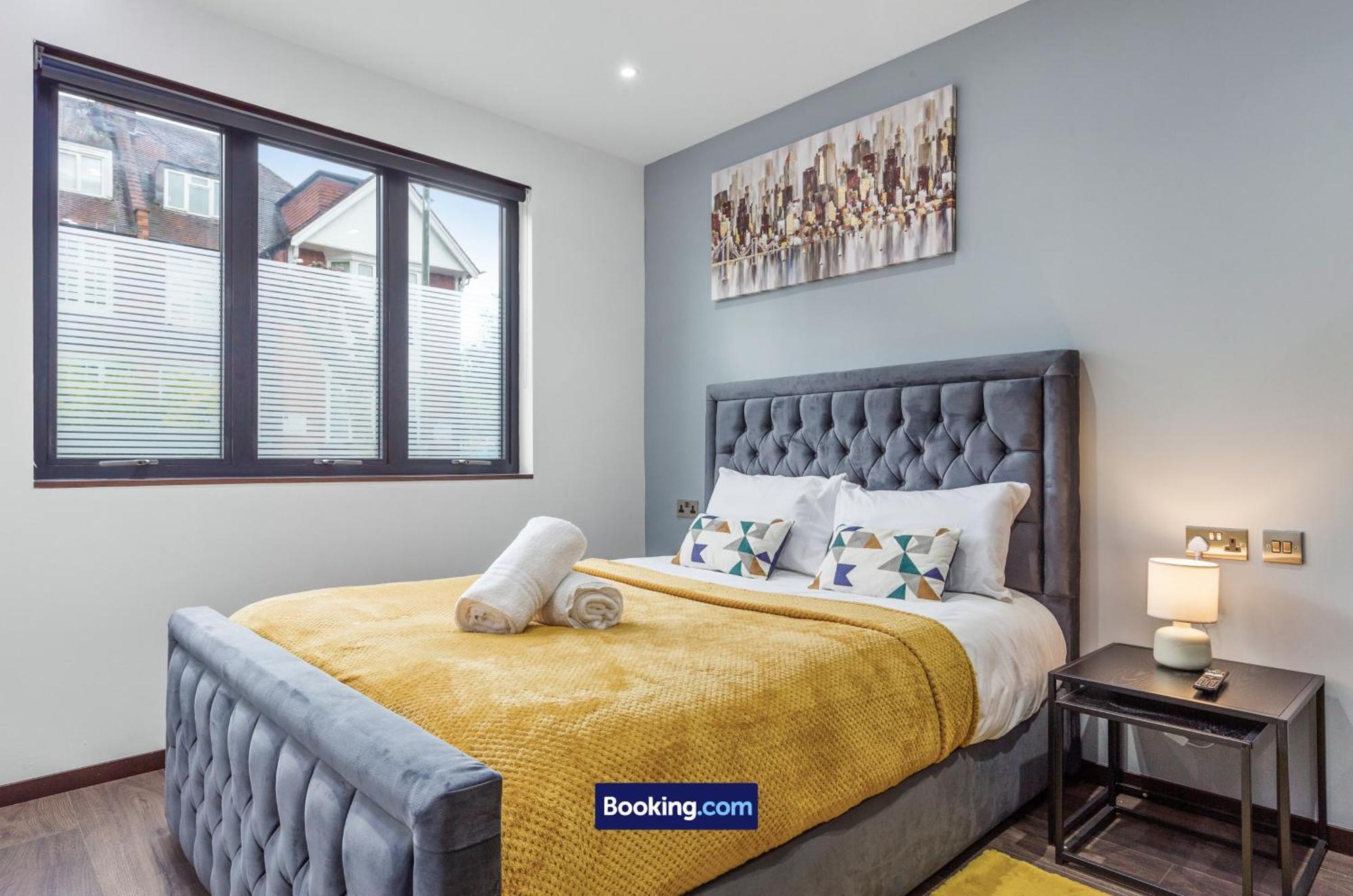Stylish Studio Apt By Stay Smart Short Lets & Serviced Accommodation Woodstock With Free Wifi Londra Esterno foto
