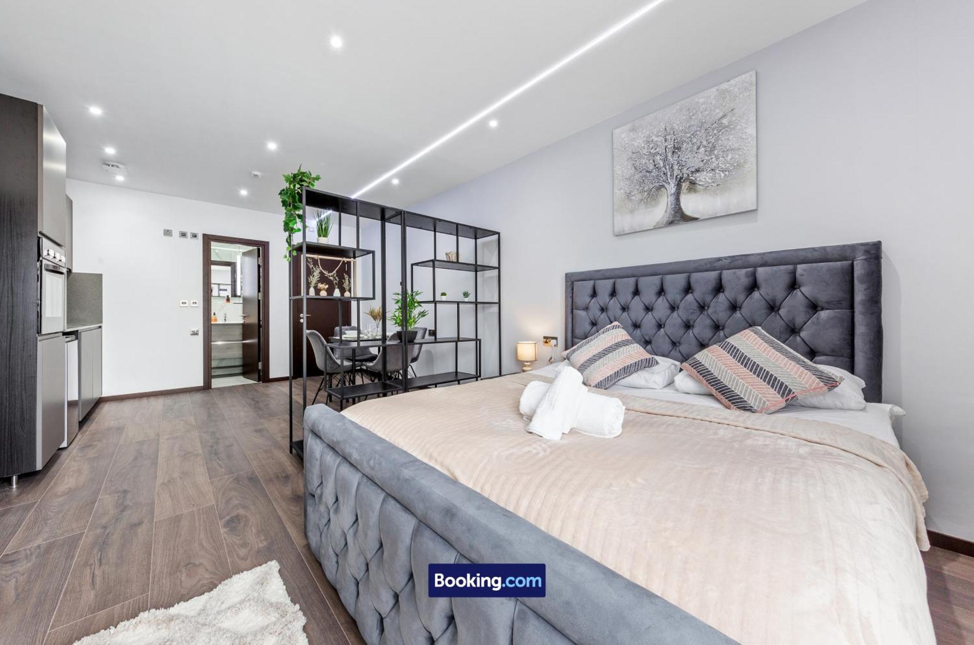 Stylish Studio Apt By Stay Smart Short Lets & Serviced Accommodation Woodstock With Free Wifi Londra Esterno foto